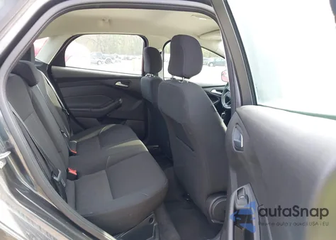 2018 Ford Focus Se z USA, uszkodzony, nr VIN 1FADP3F22JL259859